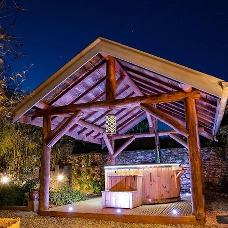La Cabane Des Colibris Rieupeyroux  Екстериор снимка